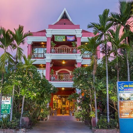 Side Walk Hotel Siem Reap Bagian luar foto